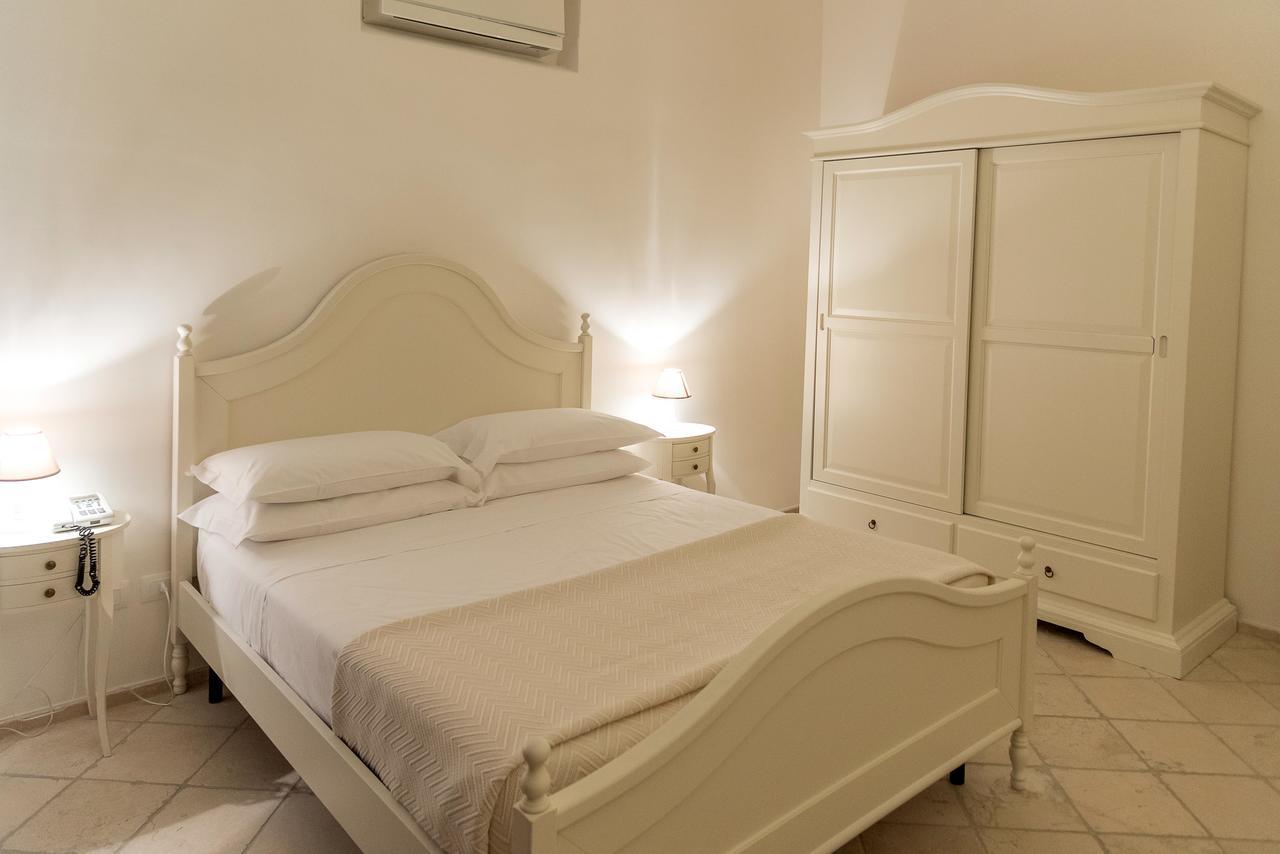 Baia Dei Mergoli Hotel Mattinata Exteriör bild